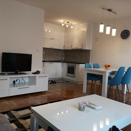 Apartman Gaga Lukavica Eksteriør bilde