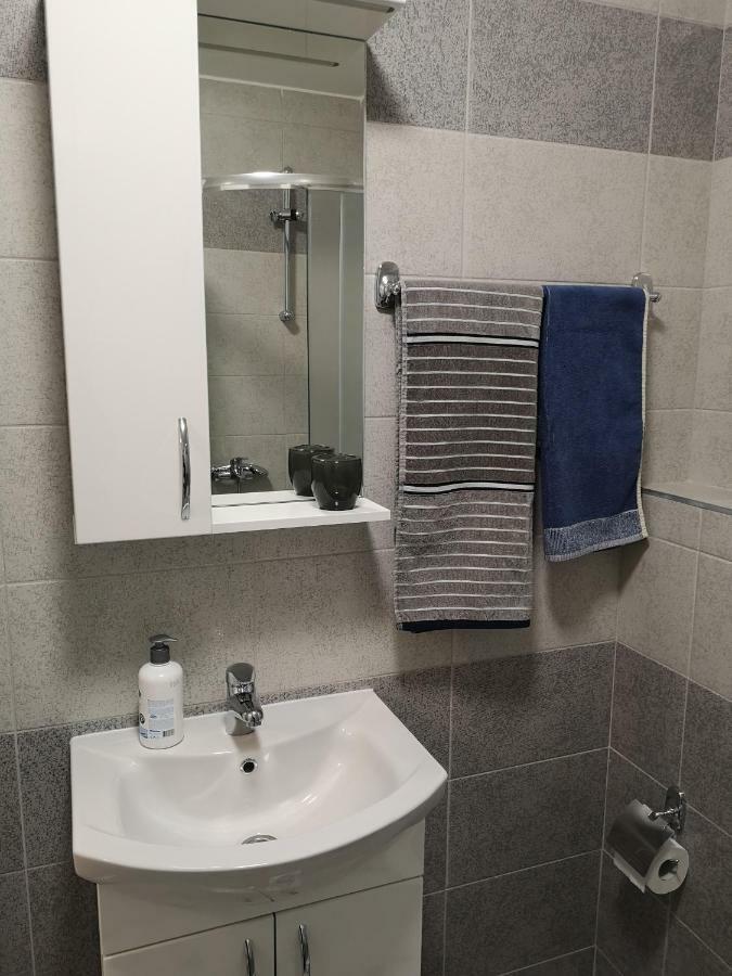 Apartman Gaga Lukavica Eksteriør bilde