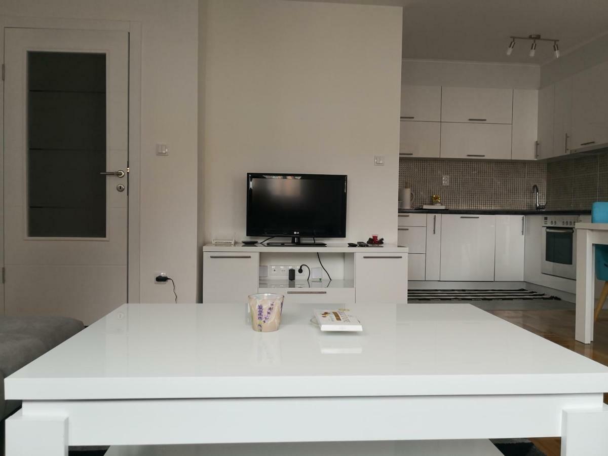 Apartman Gaga Lukavica Eksteriør bilde